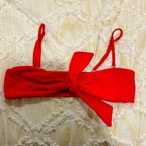 Like new red strapless tie bikini top with removable straps